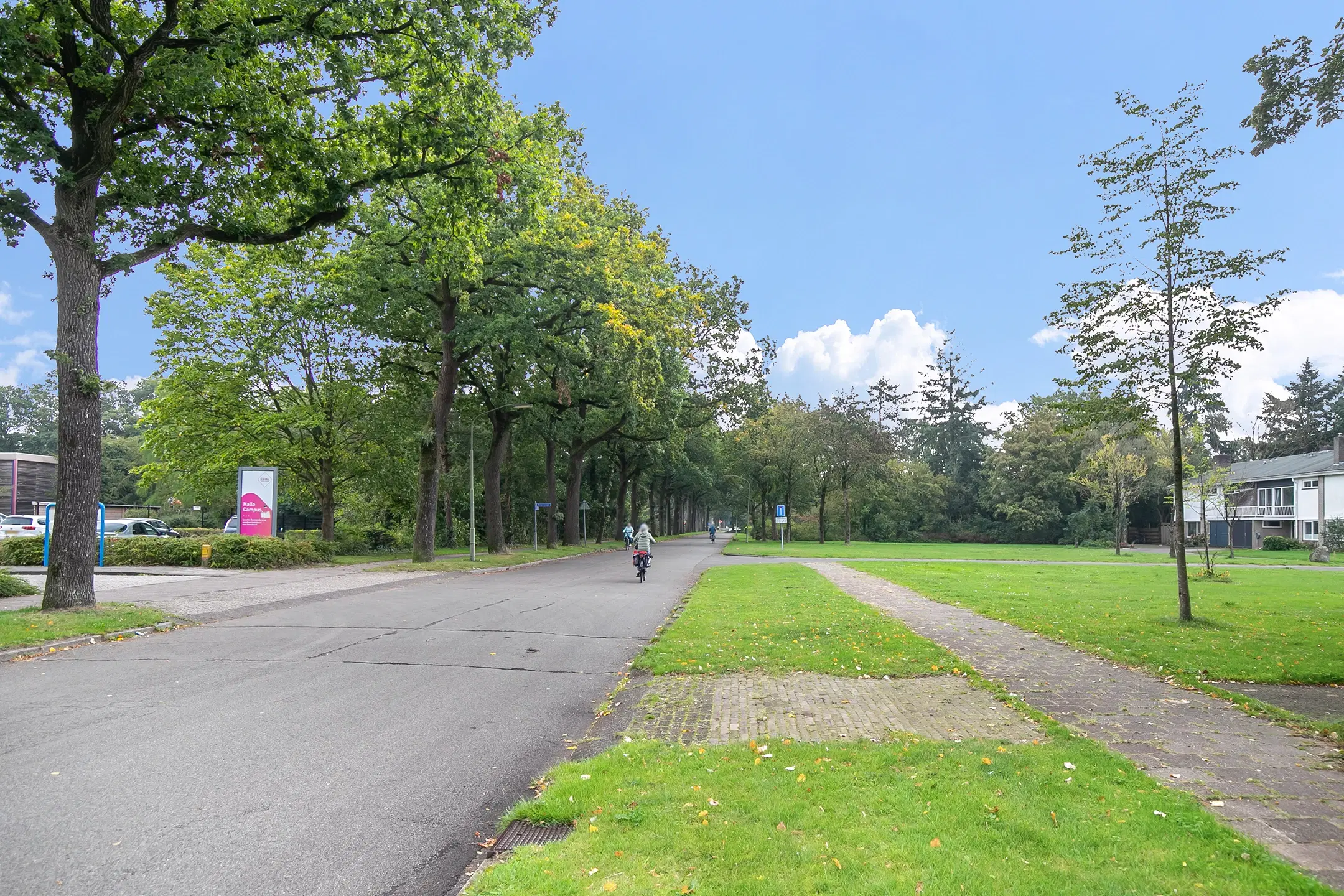 Emmen, Angelsloërdijk 11 (de onverdeelde helft)