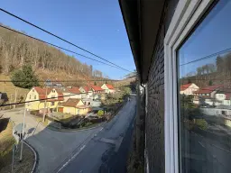 Vrijstaand gebouw in het heuvelachtige Schleusegrund, Duitsland