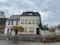 Ruim woonhuis met garage in Bad Schmiedeberg - Duitsland