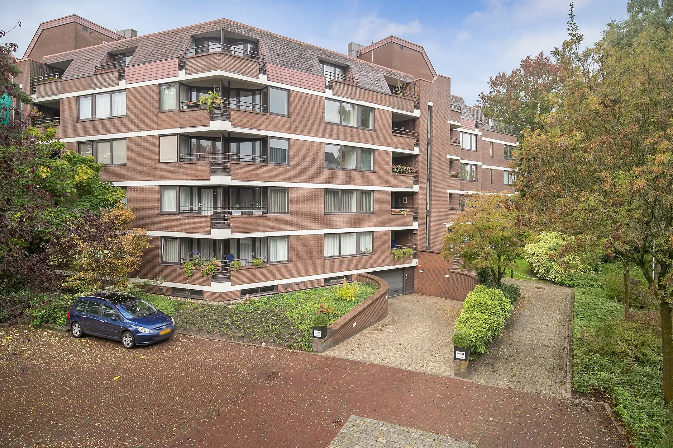 Enschede, J.W. Racerstraat 91