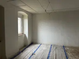 Vrijstaand landhuis met schuur op ca. 1.090 m² eigendomsperceel - Rohndorf, Halle / Leipzig - Duitsland