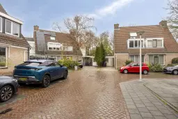 Amstelveen, Troubadour 150