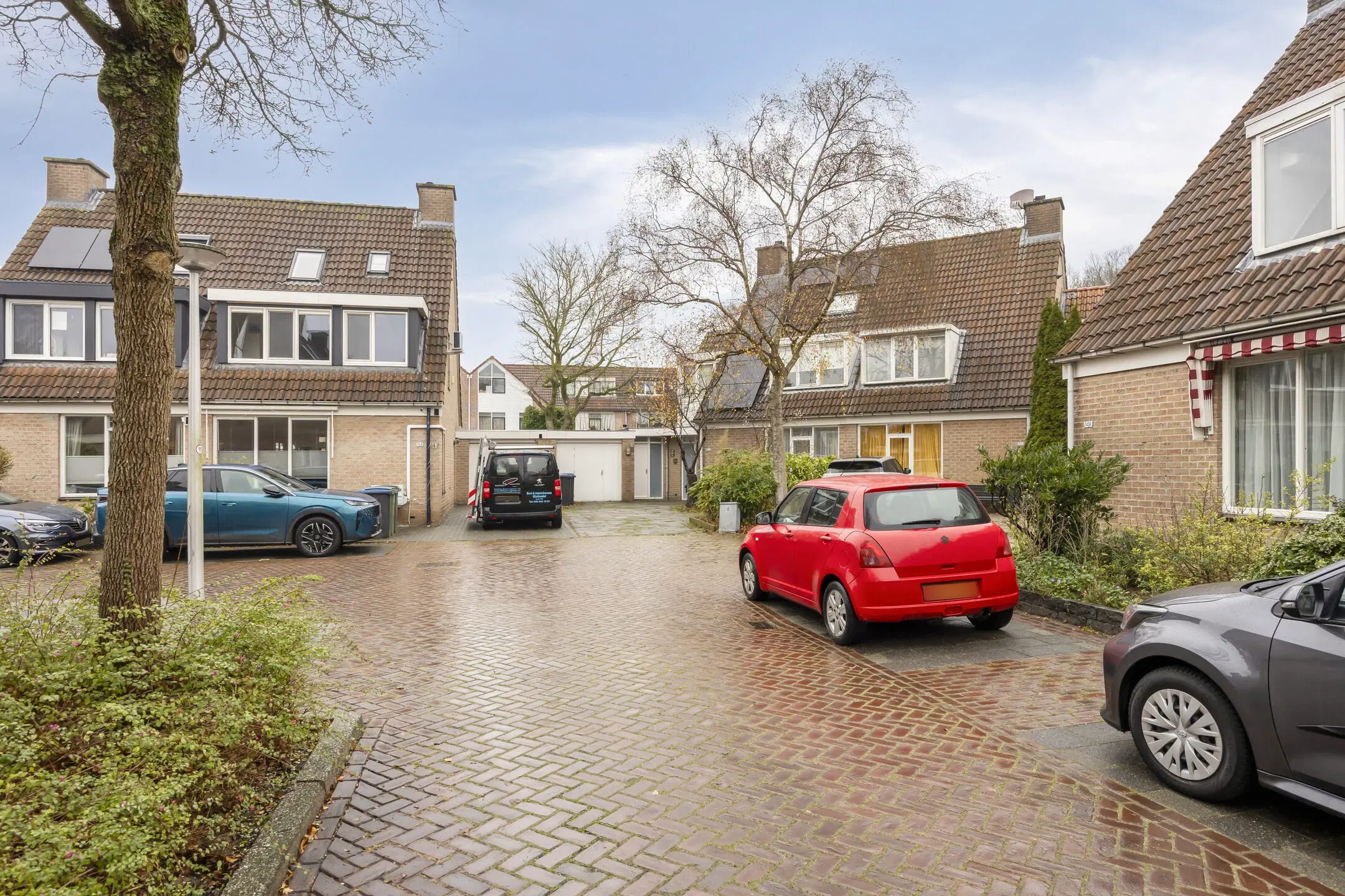 Amstelveen, Troubadour 150