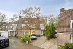 Amstelveen, Troubadour 150