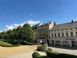 27 appartementen, bouwjaar 1988, 11 verhuurd (€ 58.500,= huur) - Markneukirchen - Duitsland