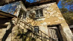 Huis met een perceel van 686 m² en extra gebouwen in Kosta Perchevo - Bulgarije