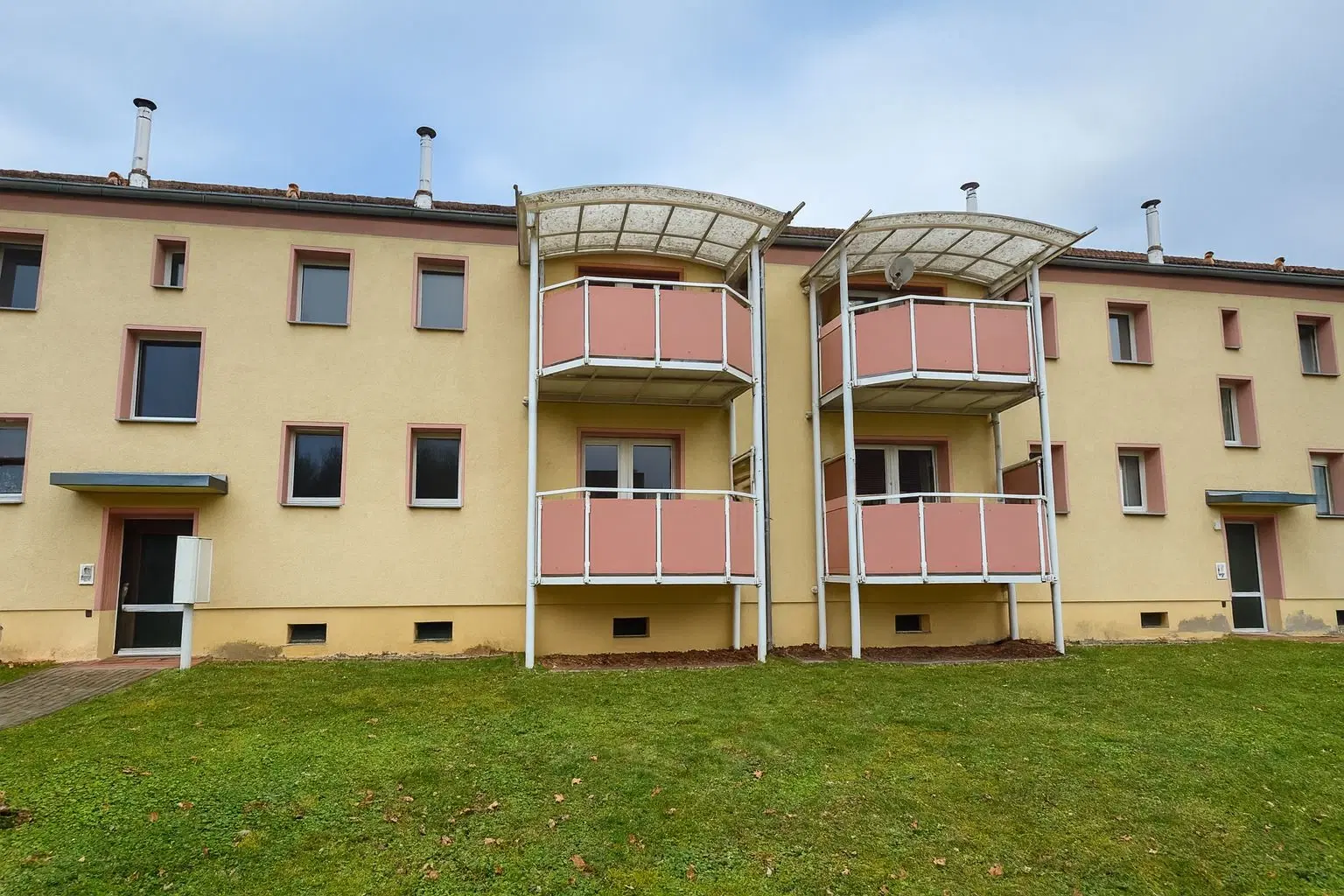 Investeringswooncomplex met 12 appartementen in Roßleben-Wiehe - Duitsland