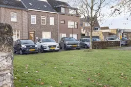 Simpelveld, Dr. Poelsplein 18