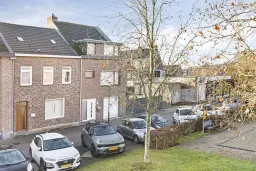 Simpelveld, Dr. Poelsplein 18