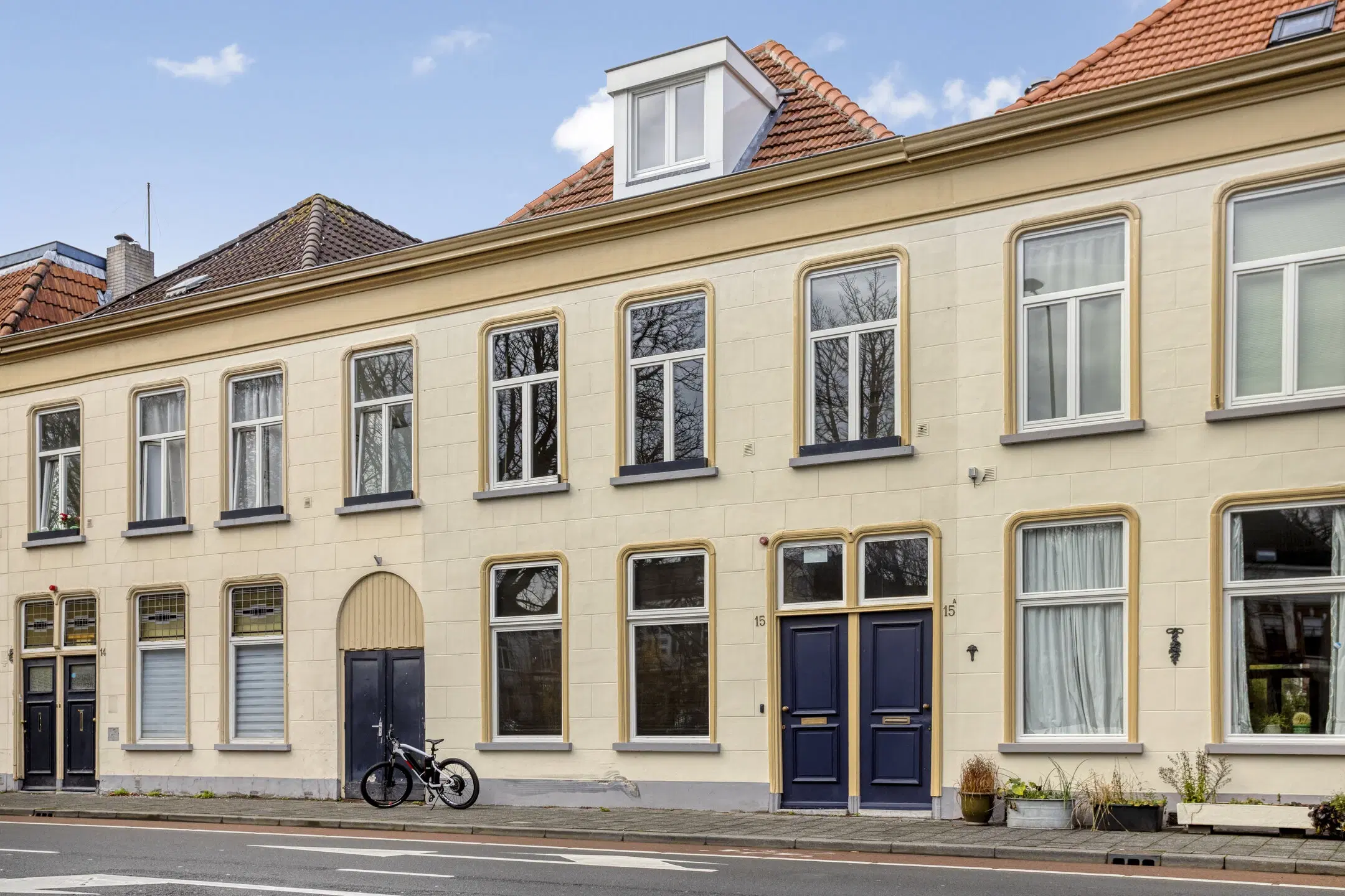 Combinatieveiling - Breda, Delpratsingel 13 & 13A, 14 & 14A, 15 & 15A