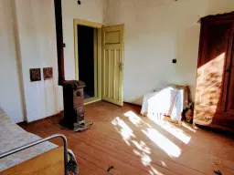 Eigendom 2 huizen aan de rivier, bijgebouw en 1.100 m² grond in Podgore, Vidin - Bulgarije