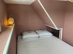 Moderne Woonboot / Woonark te Heeg