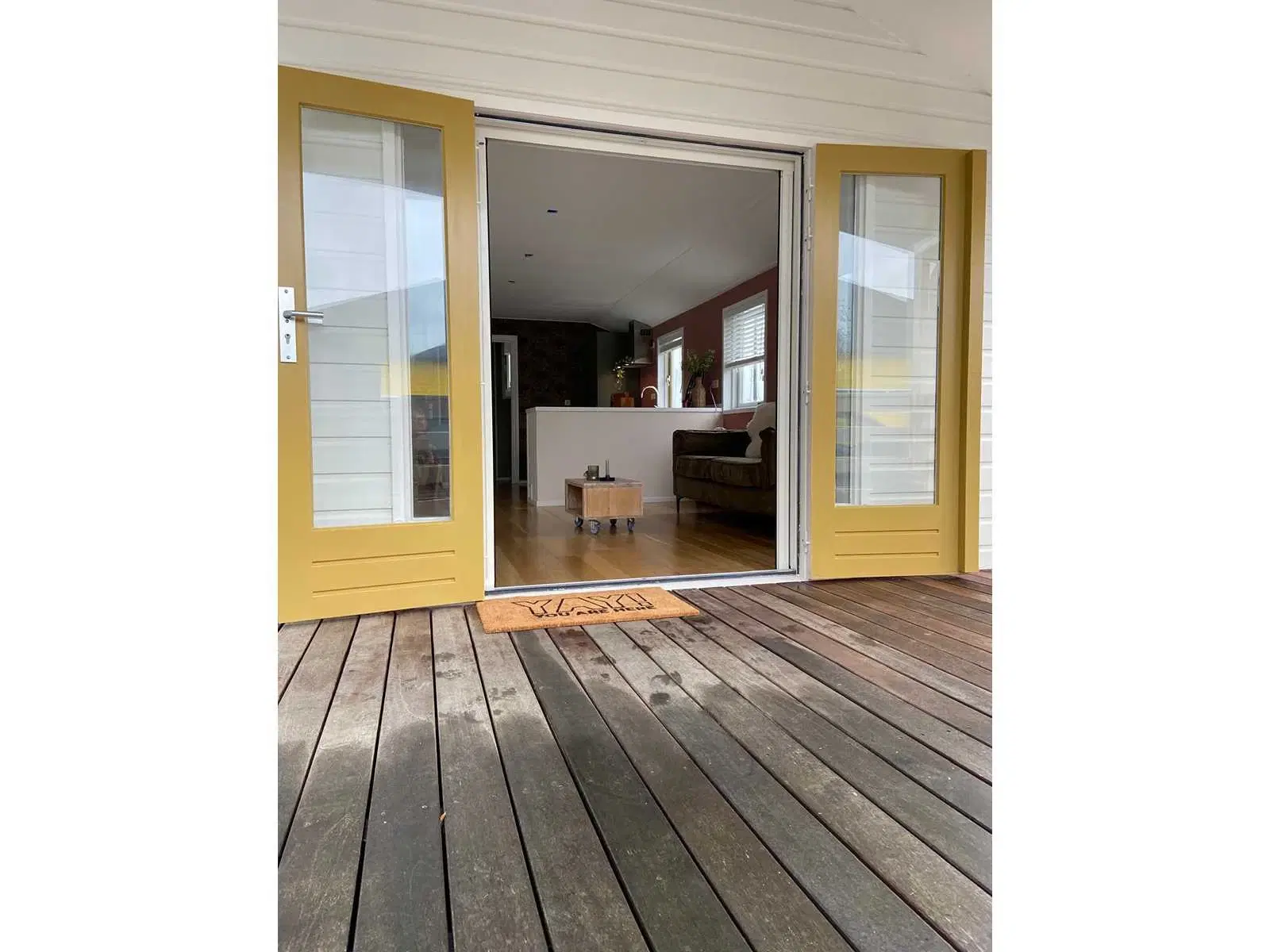 Moderne Woonboot / Woonark te Heeg