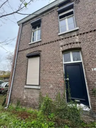 Simpelveld, Dr. Poelsplein 18