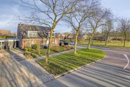 Koarnjum, Skeltedyk 8