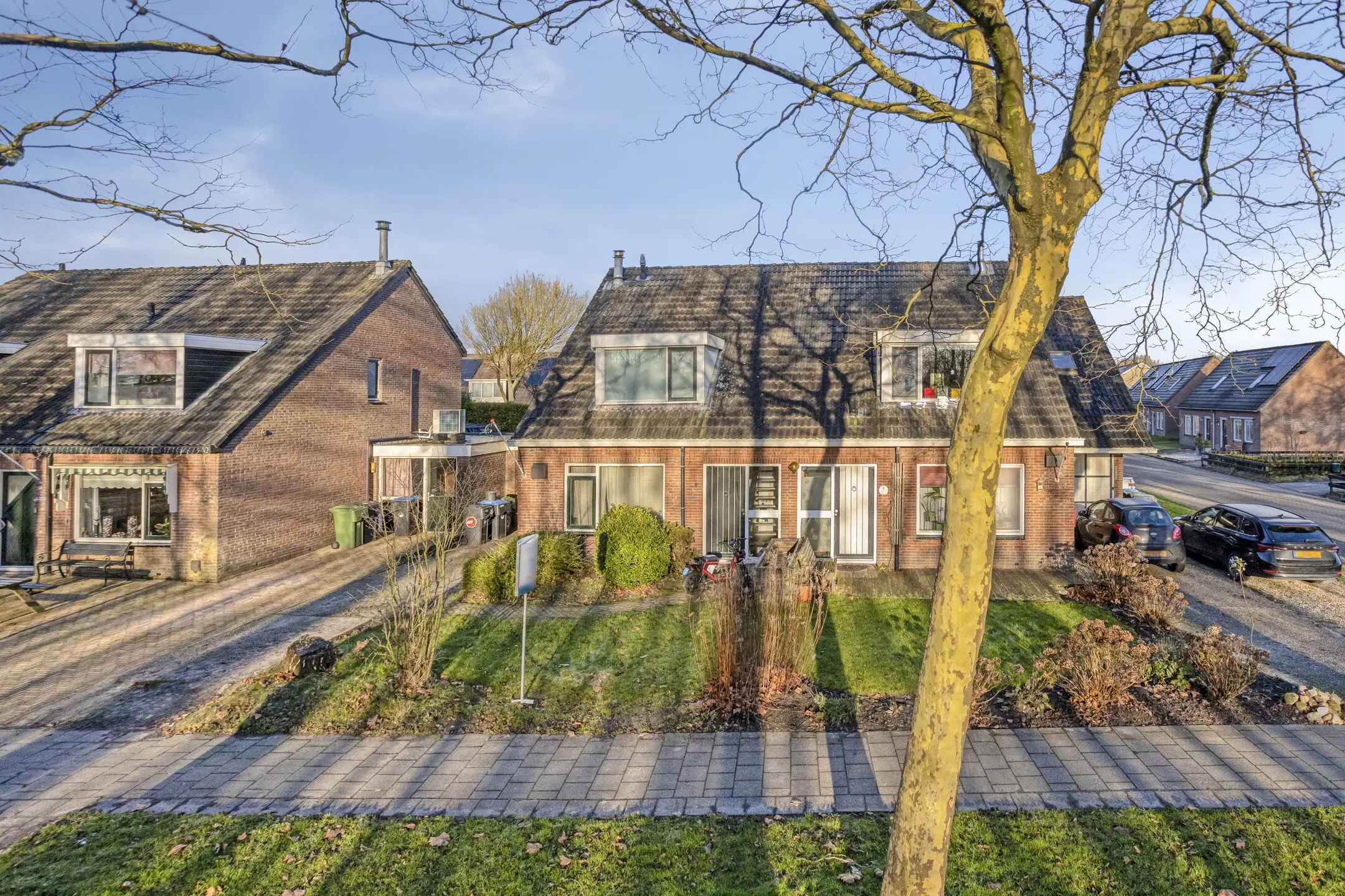 Koarnjum, Skeltedyk 8