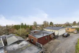 Maurik, Rijnbandijk 111 81