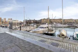 Rotterdam, Helmersstraat 143