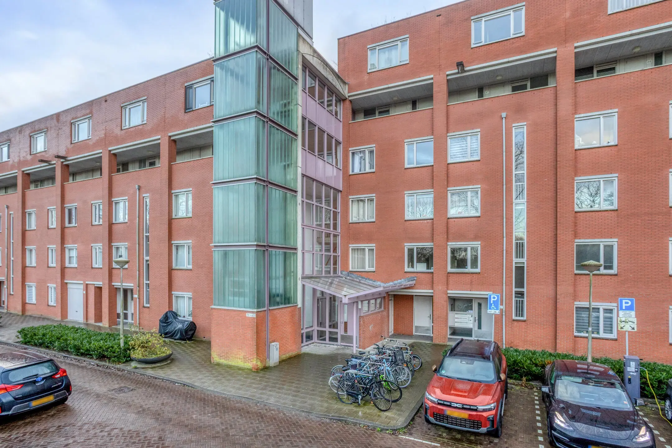 Amsterdam, Suze Groenewegplantsoen 33