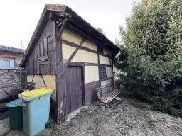 Vakwerkhuis nabij drielandenpunt Duitsland, Tsjechië en Polen in Hirschfelde, Duitsland