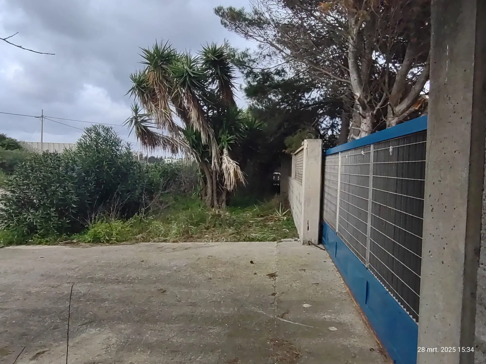 Wegens beëindiging werkzaamheden 1.000 m² industrieel terrein in het havengebied van Porto Torres - Italië