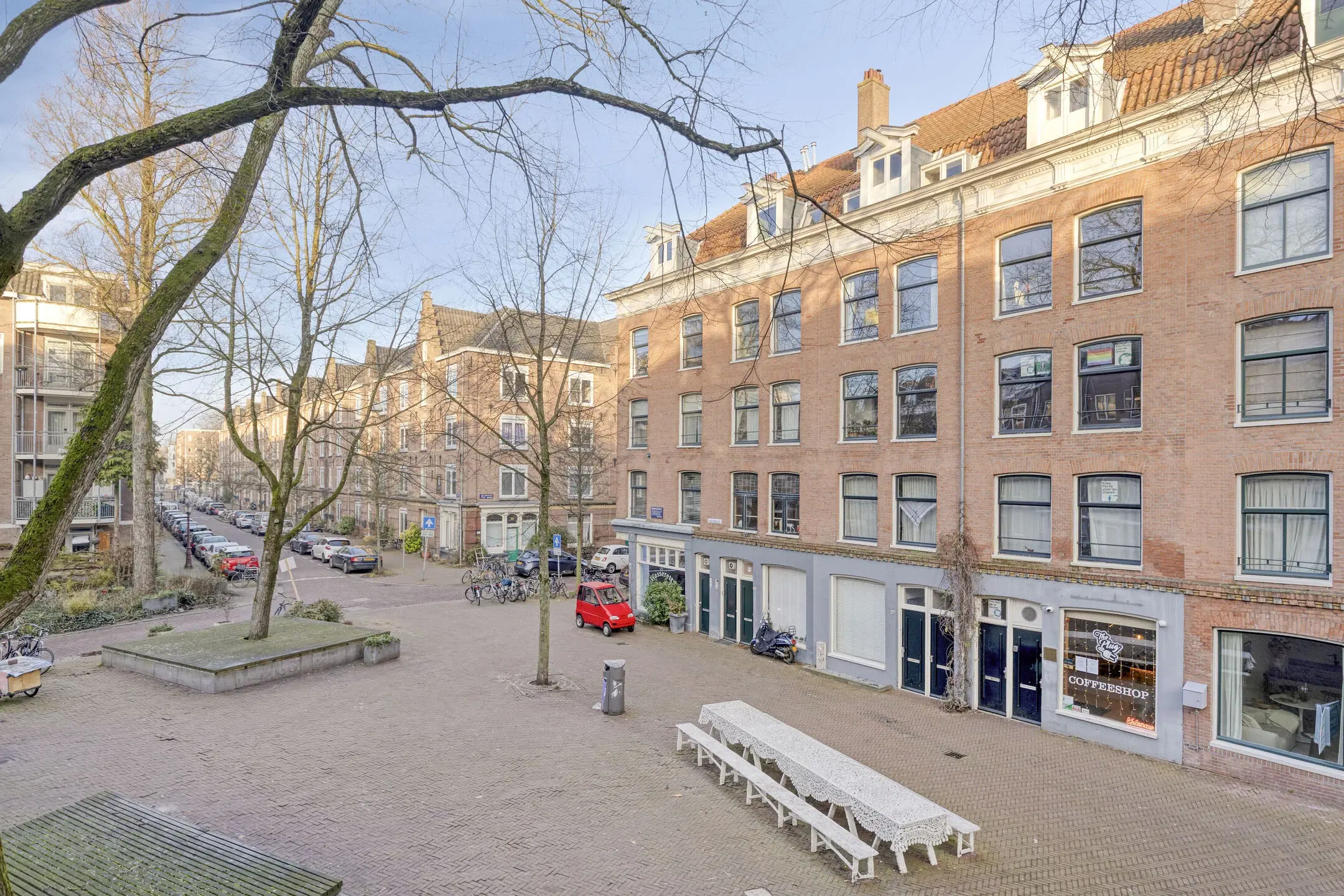 Amsterdam, Van Linschotenstraat 51