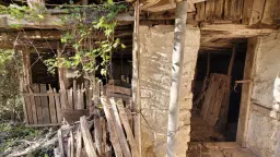 Huis met een perceel van 3.995 m² en extra gebouwen in Kosta Perchevo - Bulgarije