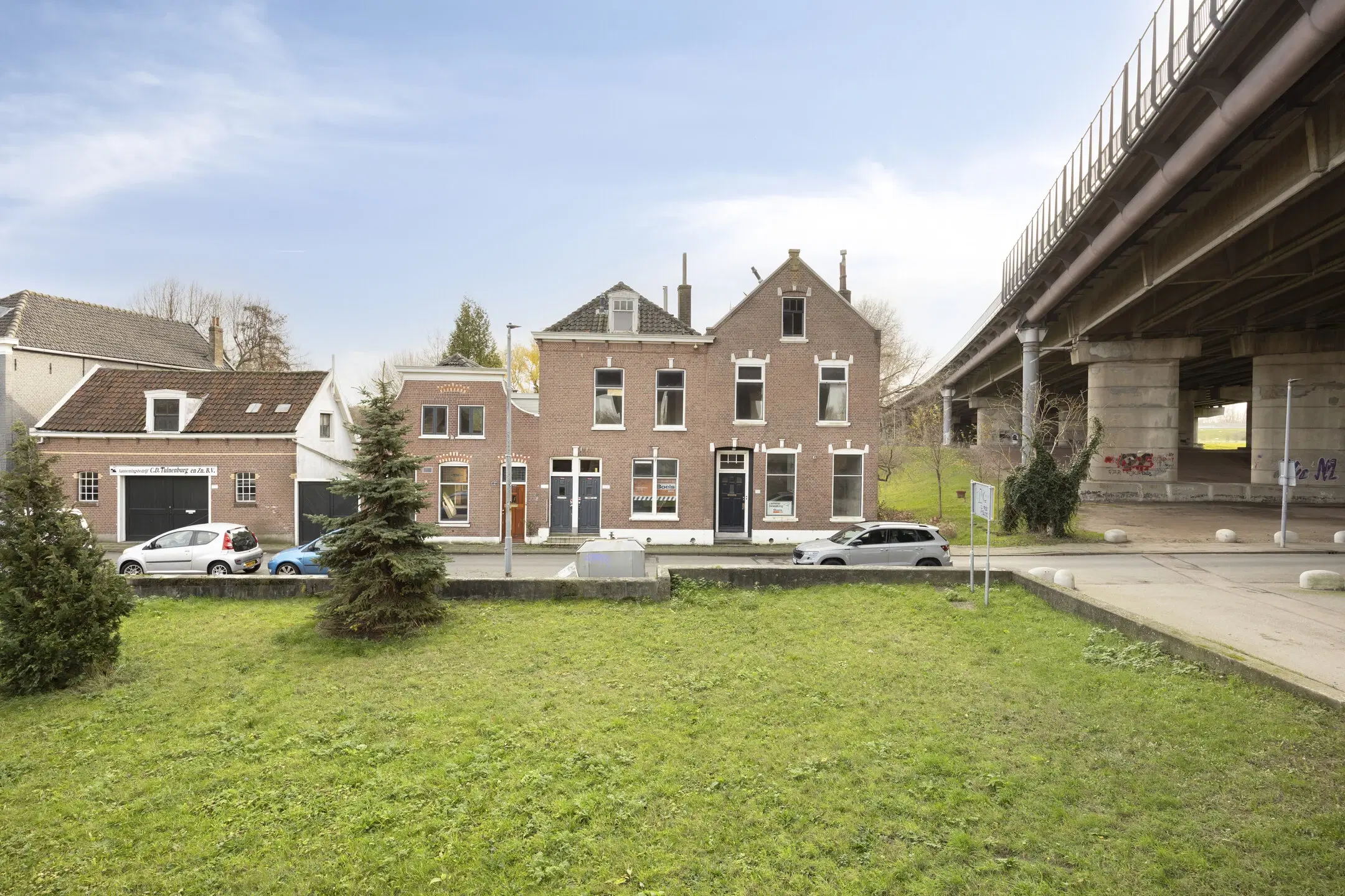 INSCHRIJVING | Rotterdam, Bovenstraat 127, 129 A/B en 131