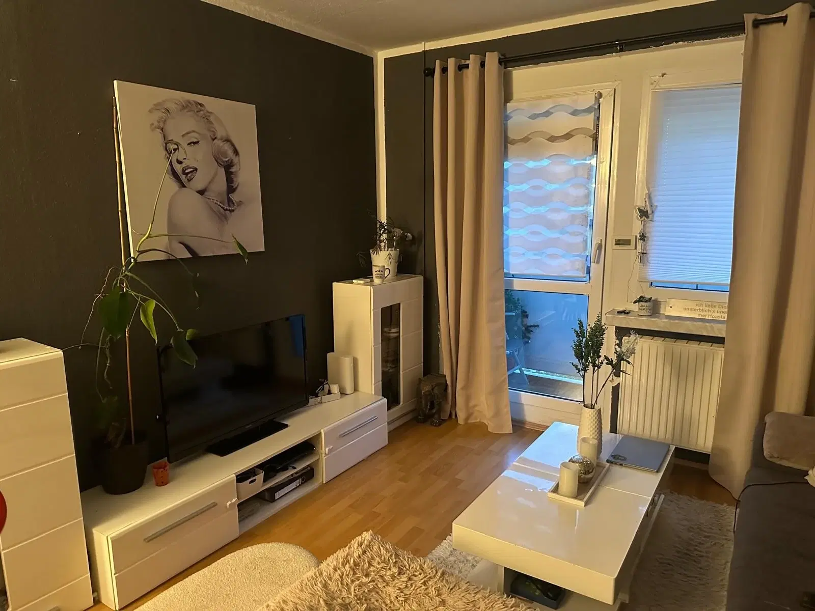 32 appartementen in Markneukirchen - Duitsland, bouwjaar 1988, 16 verhuurd (huursom € 89.750,=)