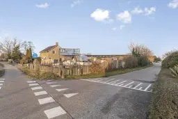 Zundert, Achtmaalseweg 119 A en 126 B