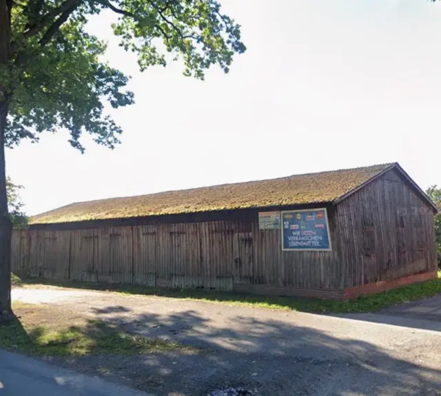 4 garages - opslag ca. 120 m² op 1.214 m² terrein in Suderwittingen, Wolfsburg - Duitsland