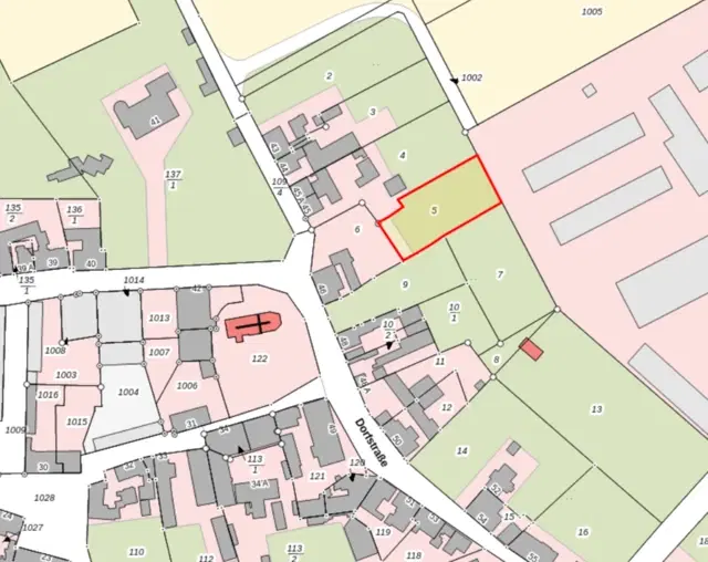 40 m. antennemast op ca. 1.100 m² eigendomsperceel in Bernburg - Duitsland