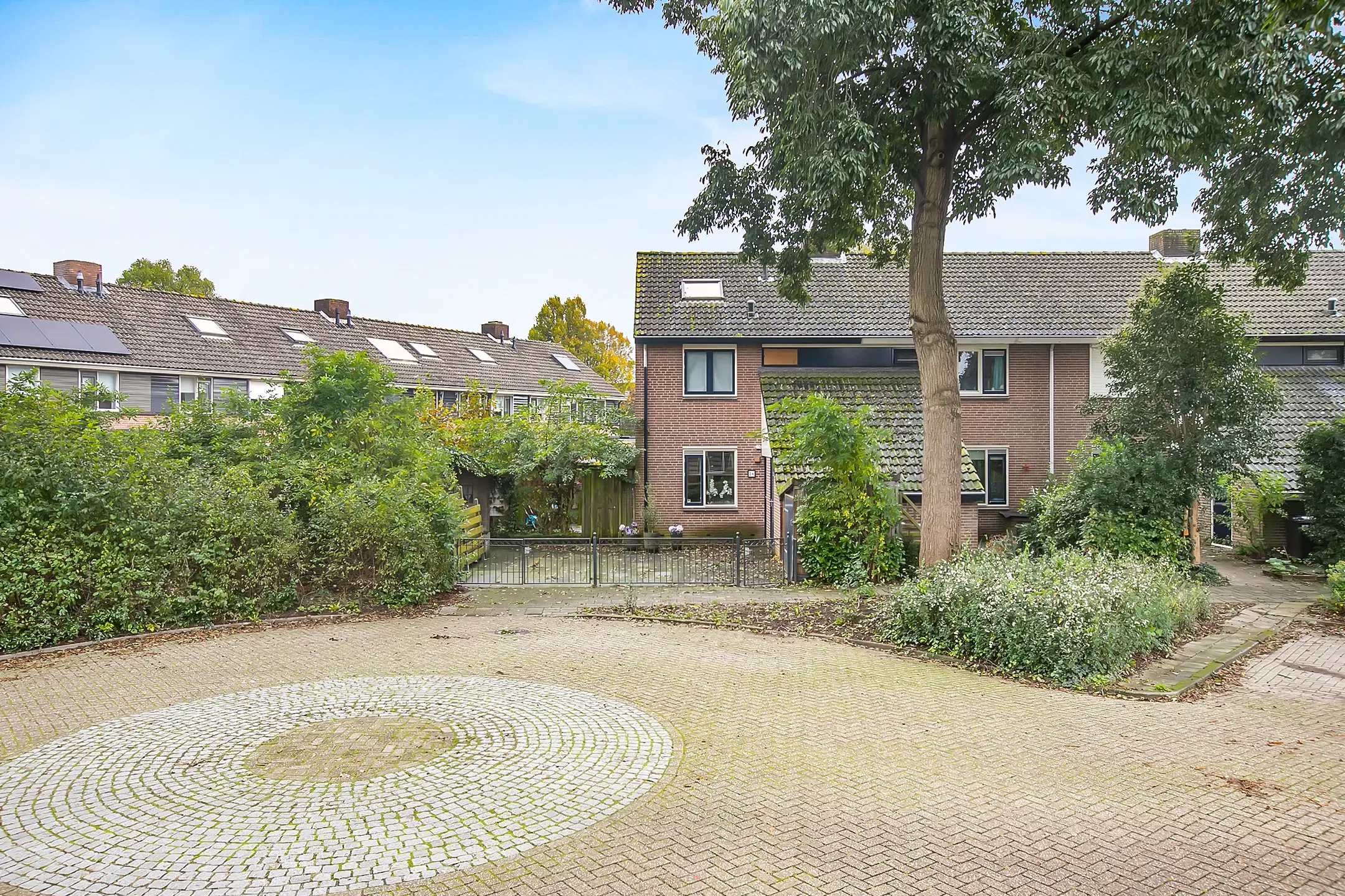 Tiel, Henriette Roland Holststraat 26