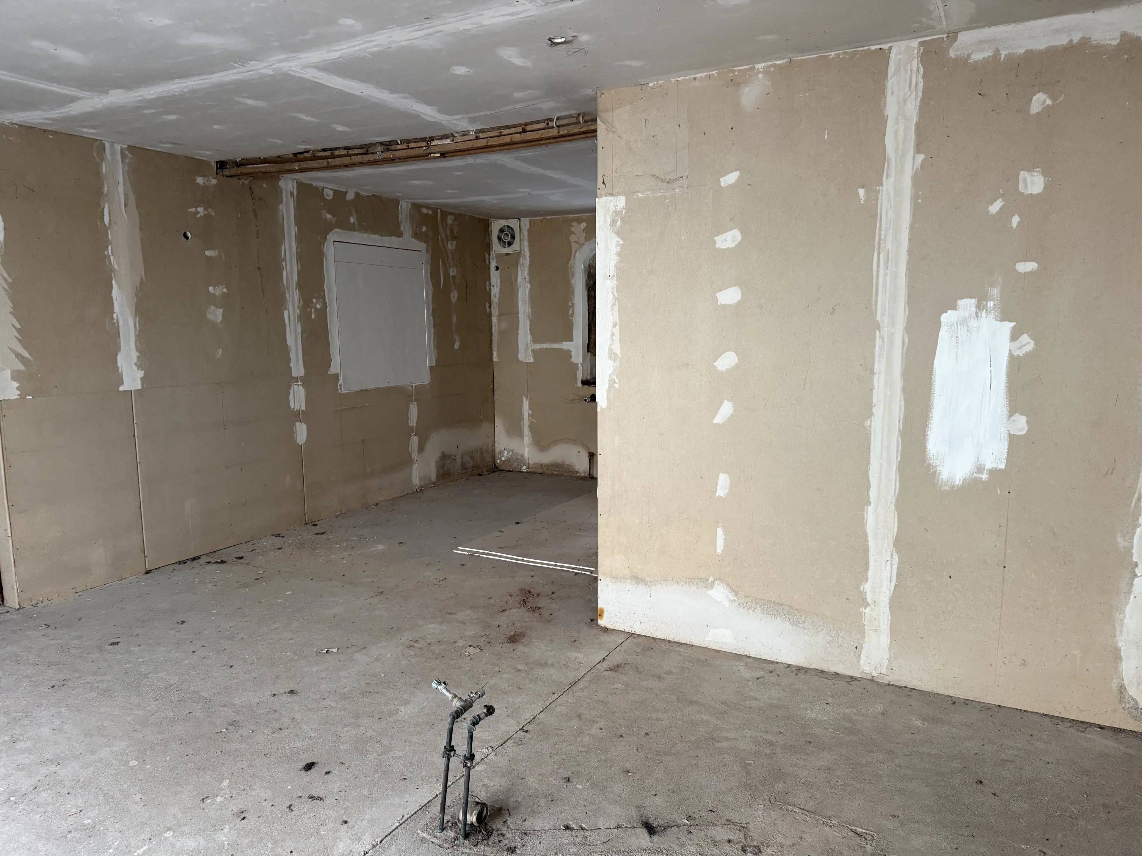 Ruim woon- en werkhuis op perceel van 690 m² in Ritteburg, Halle, Leipzig - Duitsland