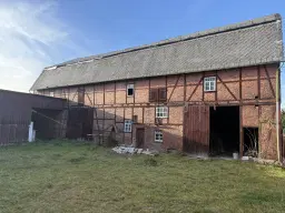 Idyllisch 4-zijdig landgoed op perceel van 3.451 m² in Heinsdorfergrund - Duitsland