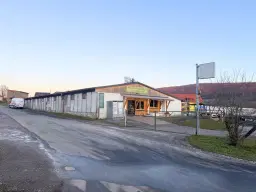 Agrarisch terrein met voormalige melkstal op perceel van 1.878m² bij Meiningen, Kassel, Duitsland