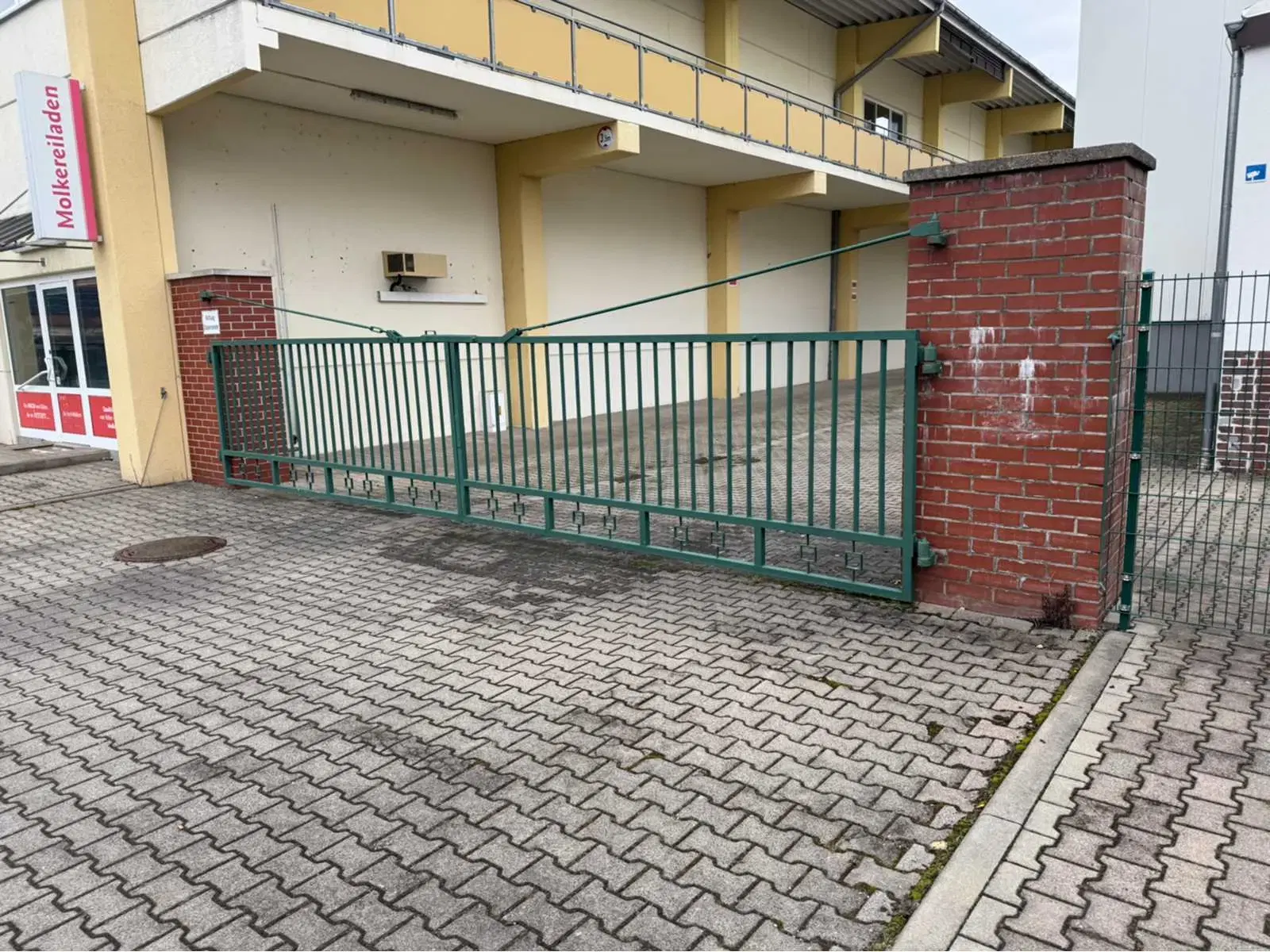 Productiefaciliteit (16,588m²) - Rudolstadt - Duitsland