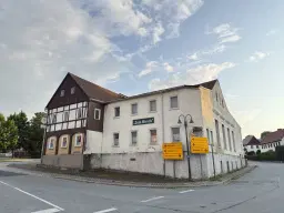 Horeca-object met zaal en kamers op 546 m² perceel in Bertsdorf-Hörnitz - Duitsland