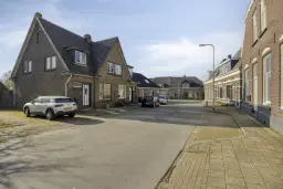 Zwolle, Dorpsstraat 19