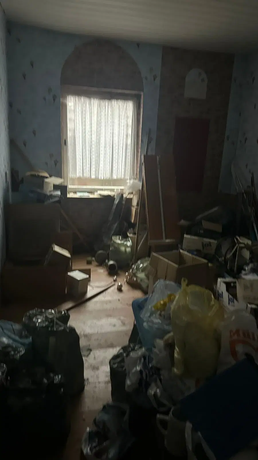 Meergezinswoning met groot ontwikkelingspotentieel in Schleusingen, Hinternah, Thüringen - Duitsland