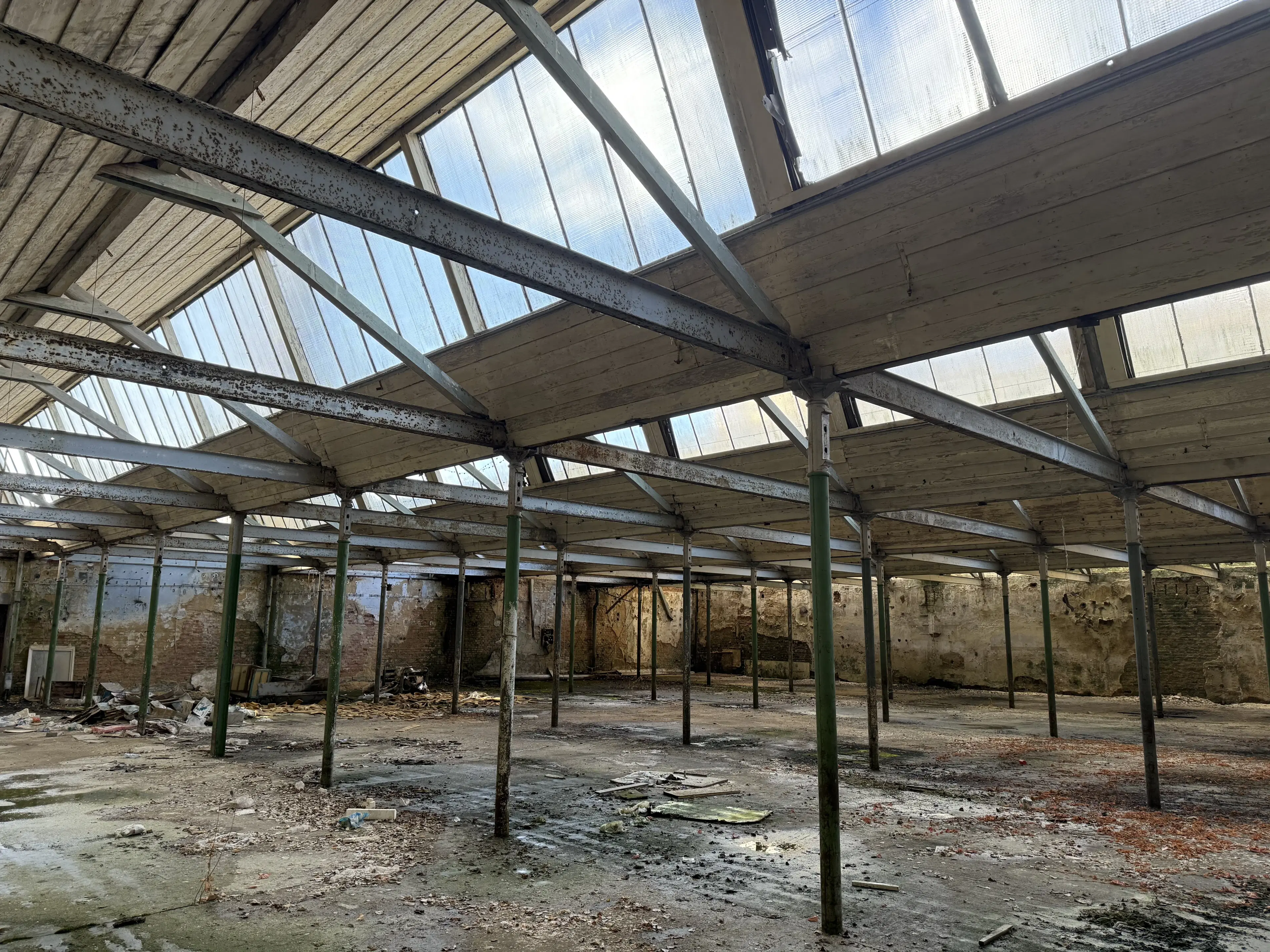 Uniek! Voormalige textielfabriek op perceel van 5.493 m² in Walddorf - Duitsland