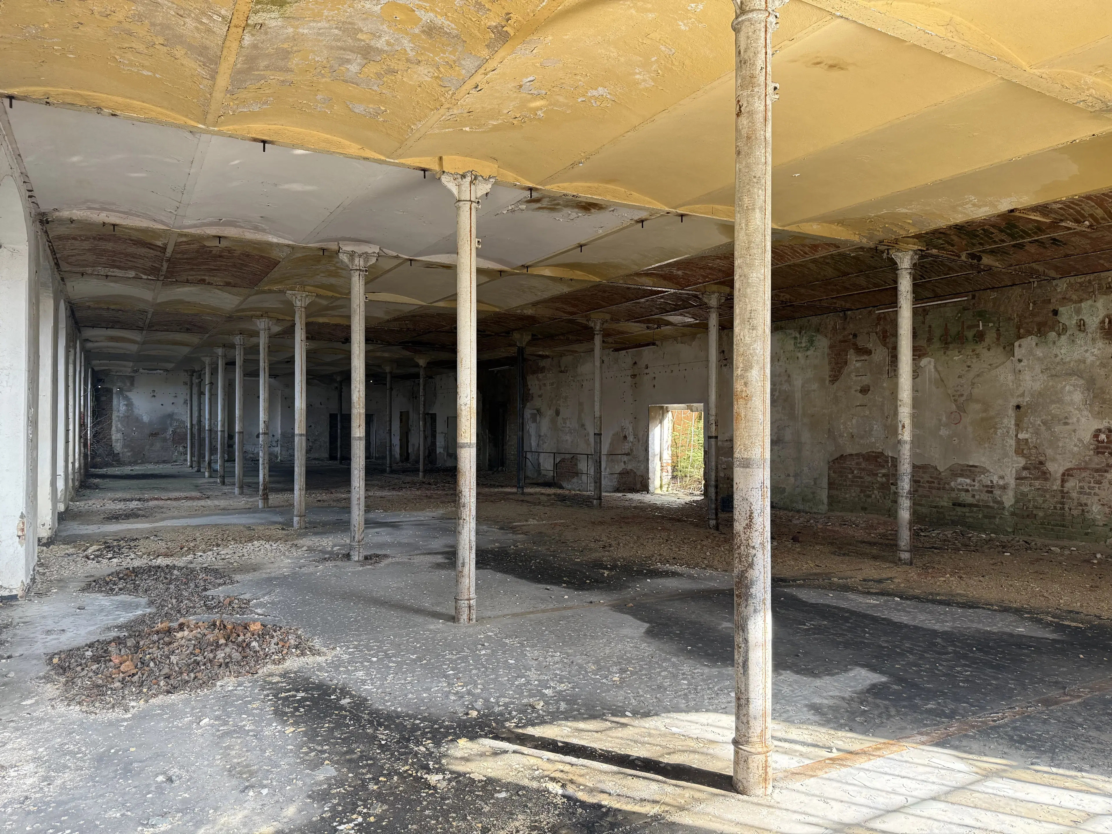 Uniek! Voormalige textielfabriek op perceel van 5.493 m² in Walddorf - Duitsland