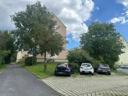 27 appartementen, bouwjaar 1988, 15 verhuurd (huursom € 73.100,=), in Markneukirchen - Duitsland