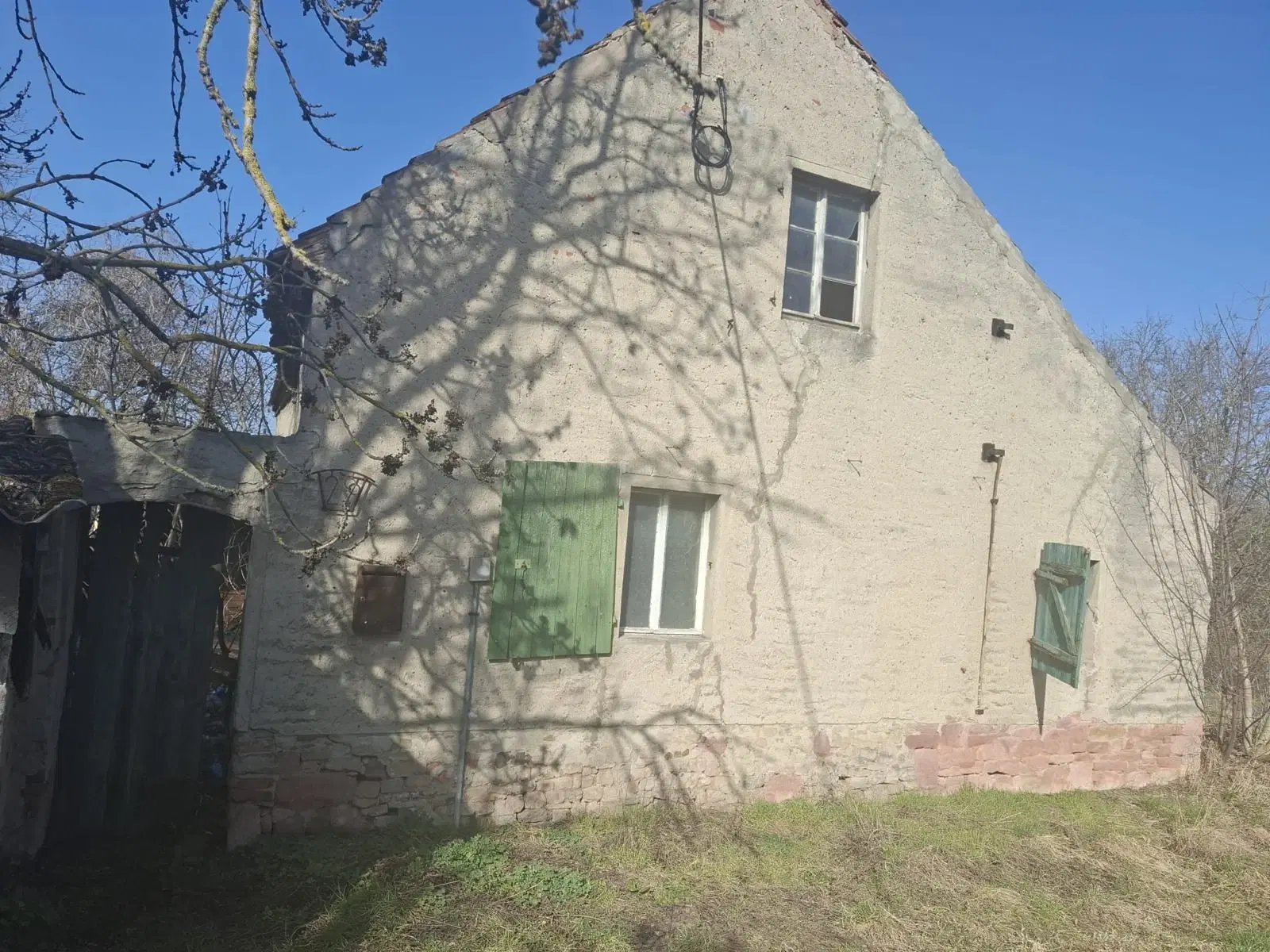 Vrijstaande eengezinswoning met bijgebouw in Könnern, OT Golbitz - Duitsland