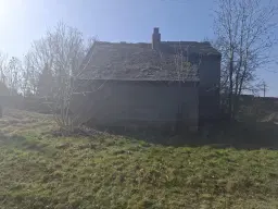 Vrijstaande eengezinswoning met bijgebouw in Könnern, OT Golbitz - Duitsland