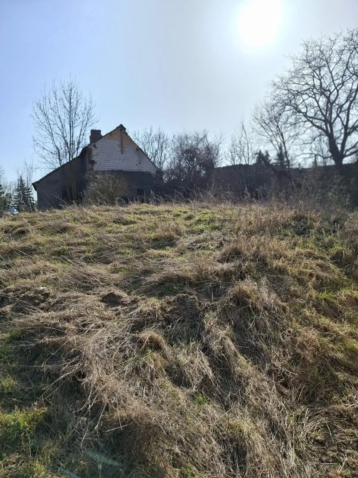 Vrijstaande eengezinswoning met bijgebouw in Könnern, OT Golbitz - Duitsland