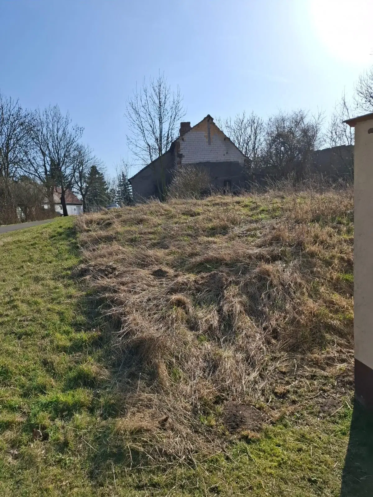 Vrijstaande eengezinswoning met bijgebouw in Könnern, OT Golbitz - Duitsland