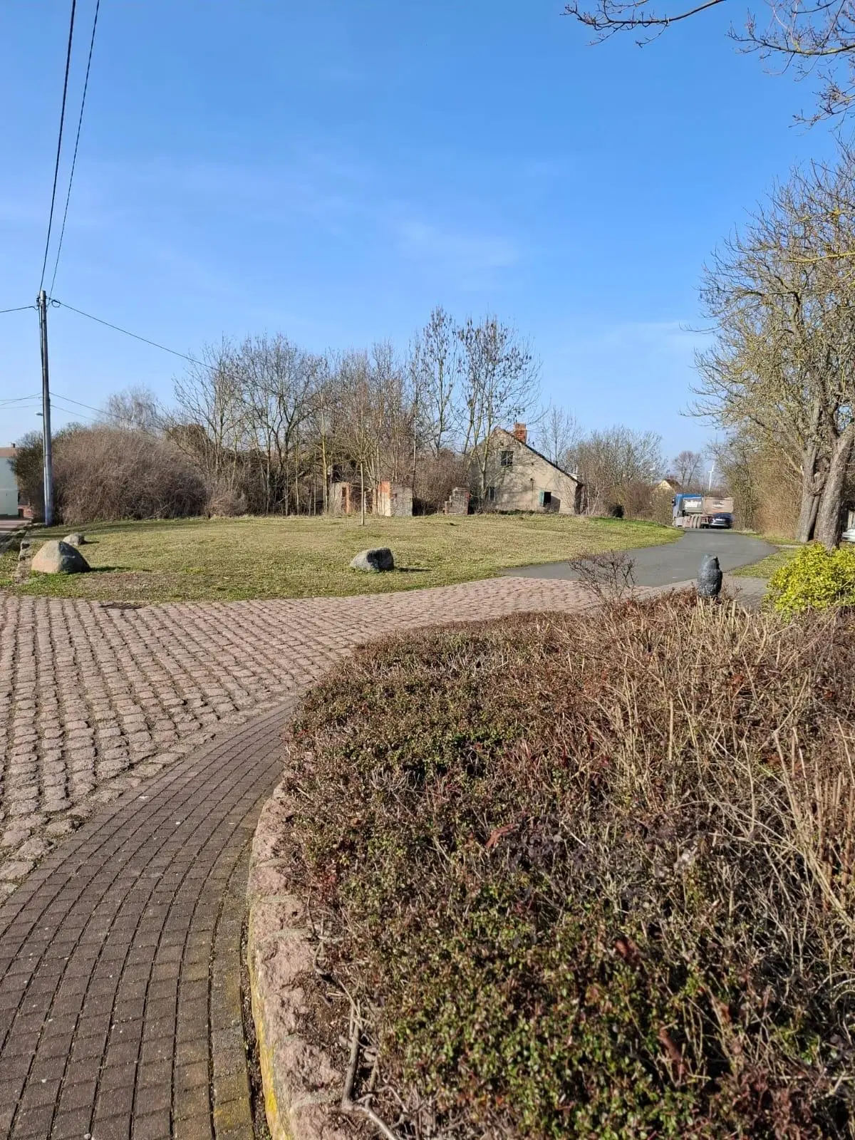 Vrijstaande eengezinswoning met bijgebouw in Könnern, OT Golbitz - Duitsland