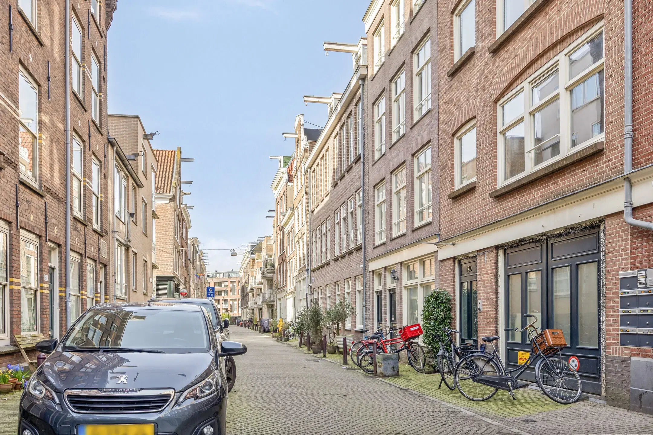 Amsterdam, Goudsbloemstraat 122 A
