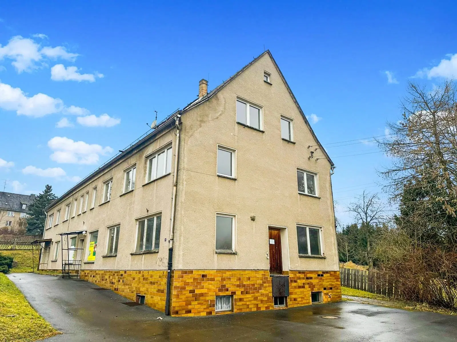 Beleggingsobject 9 appartementen op ca. 1.300 m² perceel in Gutenfürst - Duitsland
